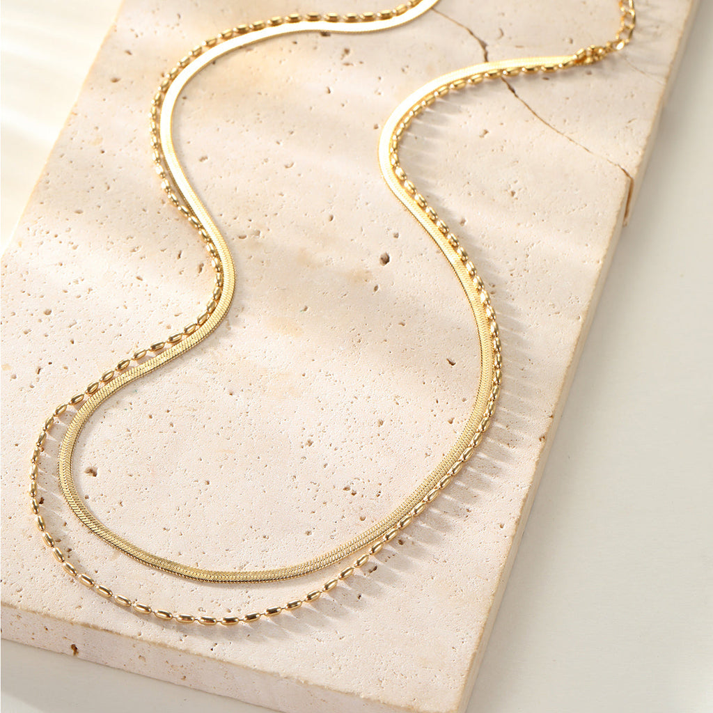 Layered Oval & Snake Chain Necklace Waterproof