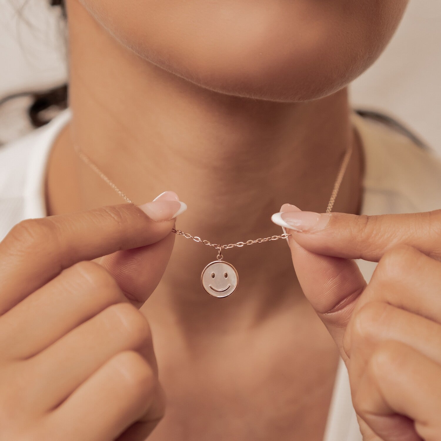 Shell Smiley Pendant Necklace Waterproof