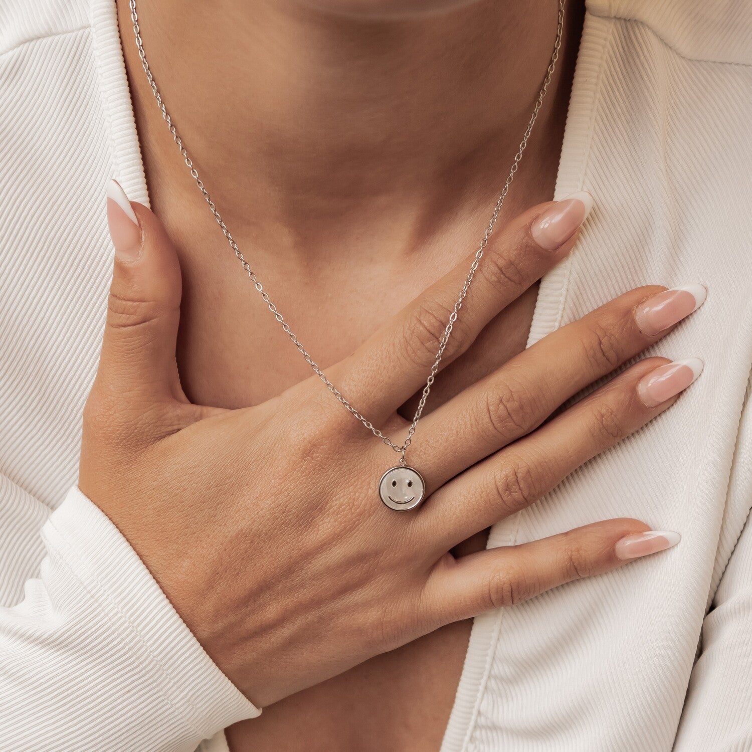 Shell Smiley Pendant Necklace Waterproof