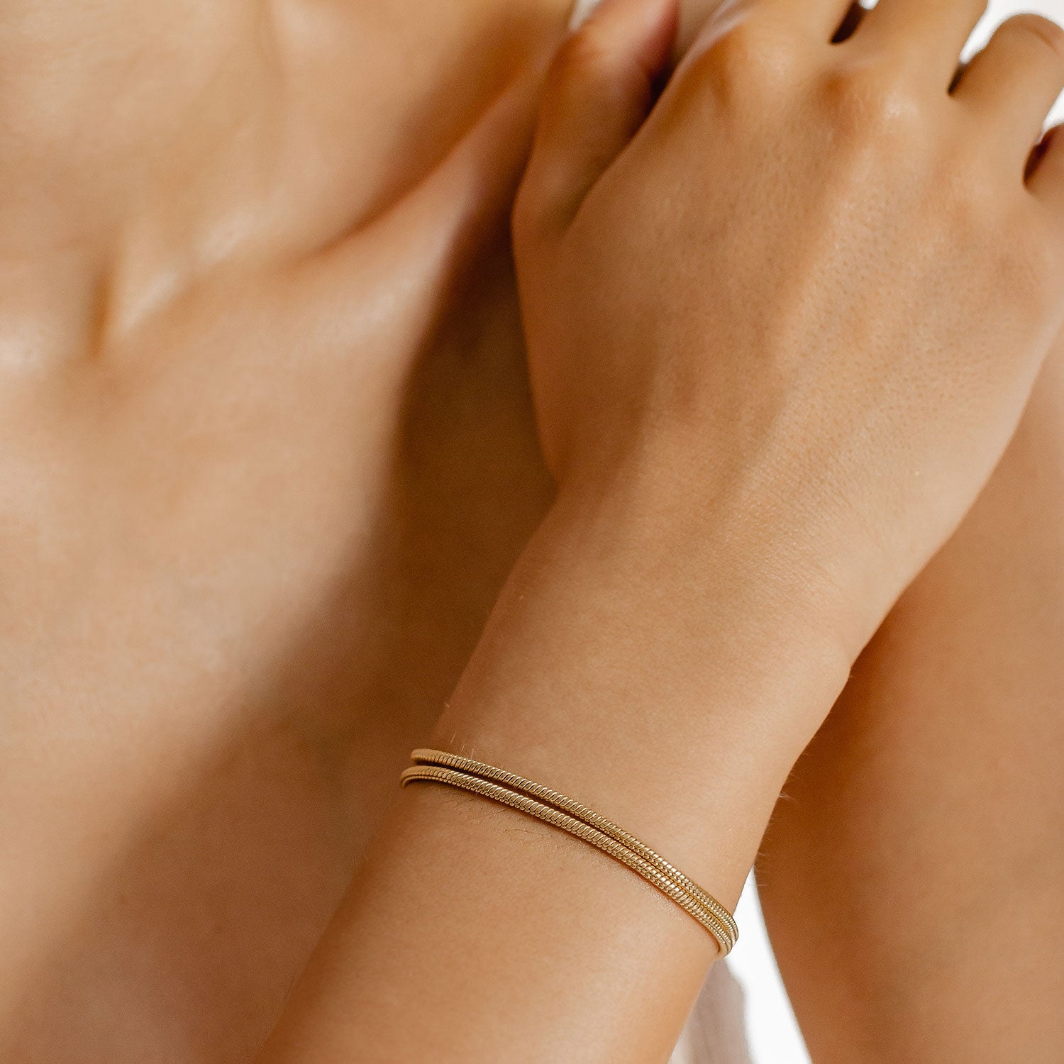 Round Snake Chain Bracelet Gold