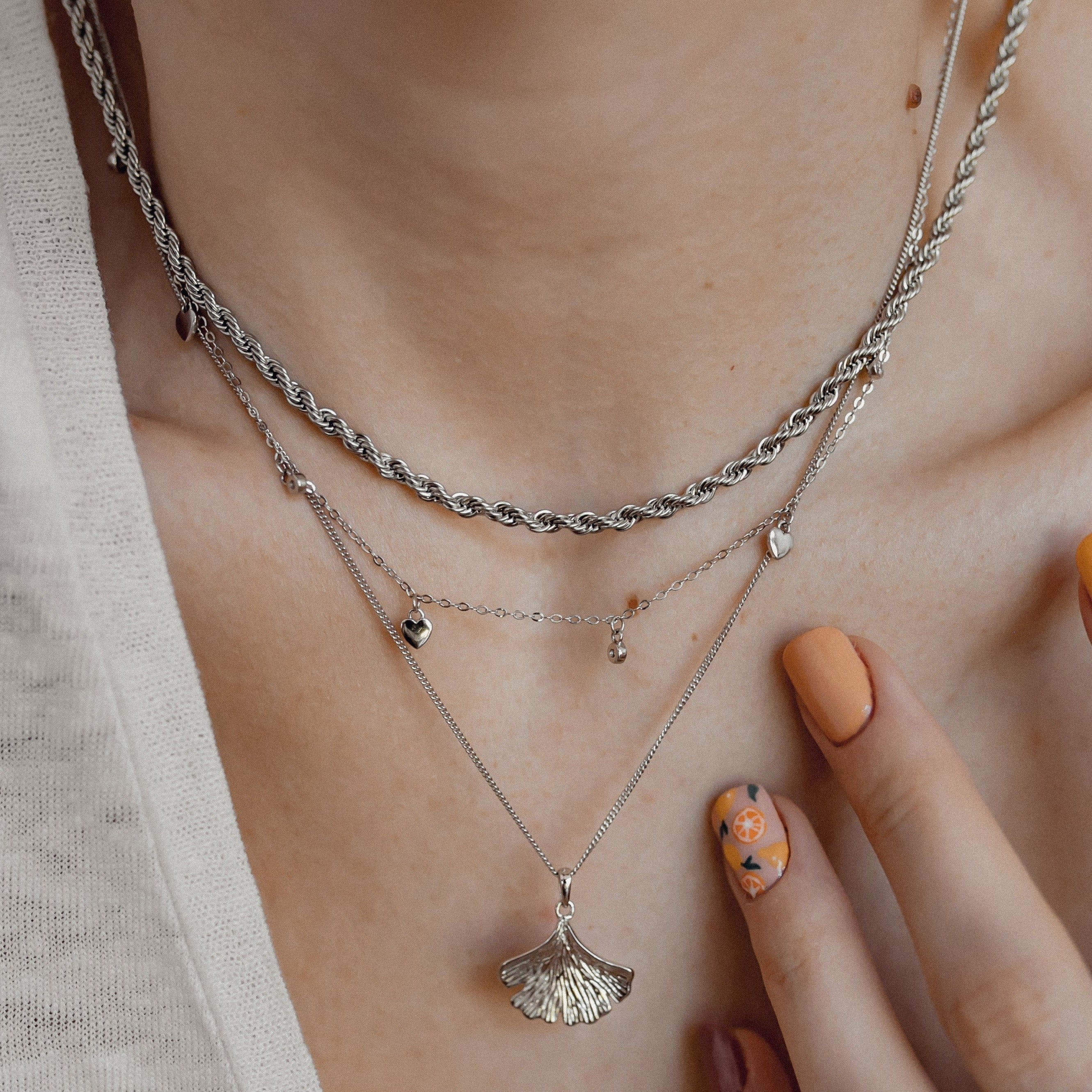 Thin Twist Chain Necklace Silver